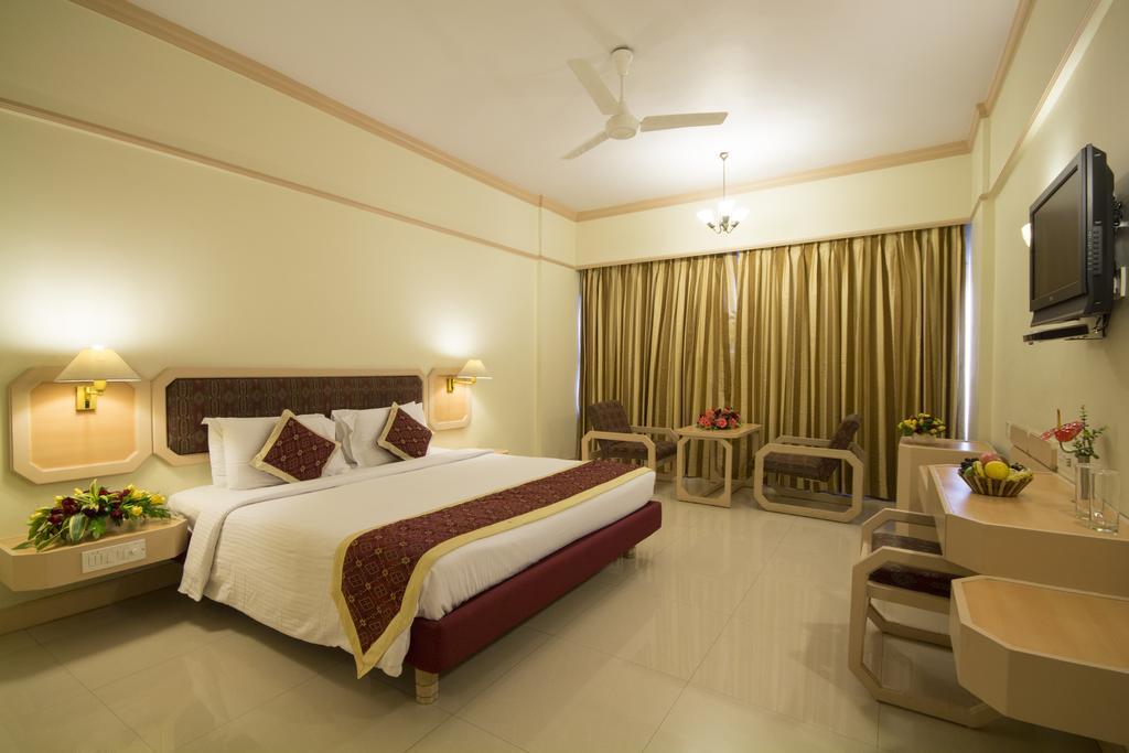 Dolphin Hotel Visakhapatnam Bagian luar foto