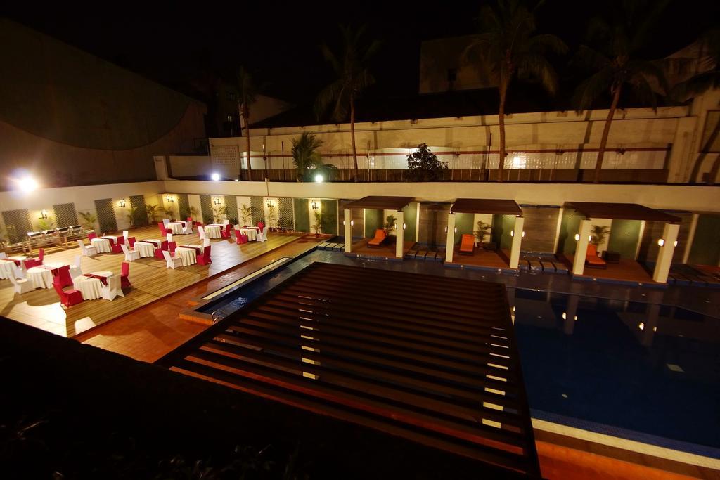 Dolphin Hotel Visakhapatnam Bagian luar foto