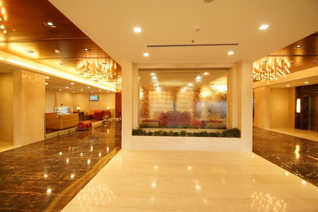 Dolphin Hotel Visakhapatnam Bagian luar foto