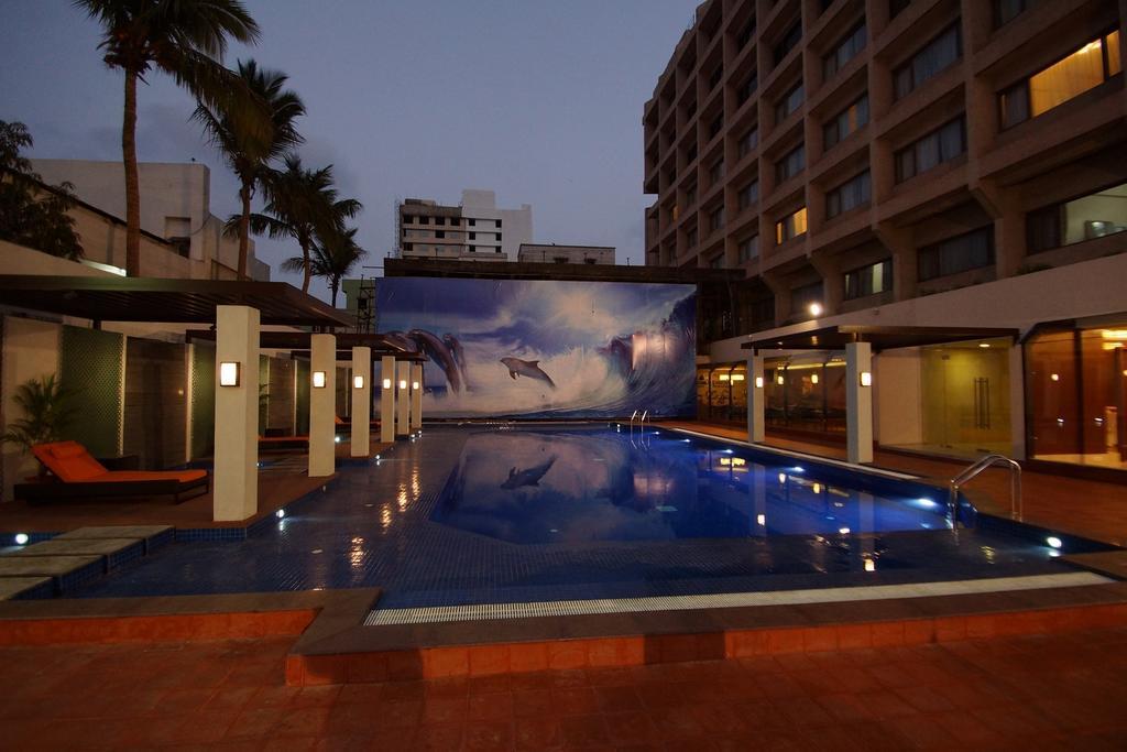 Dolphin Hotel Visakhapatnam Bagian luar foto