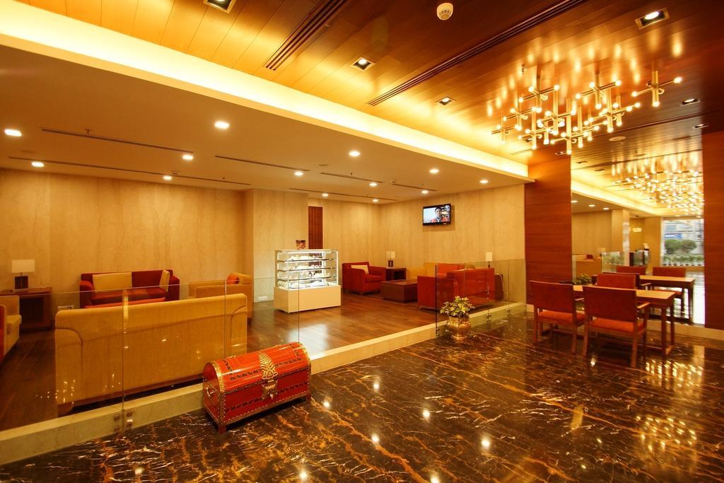 Dolphin Hotel Visakhapatnam Bagian luar foto