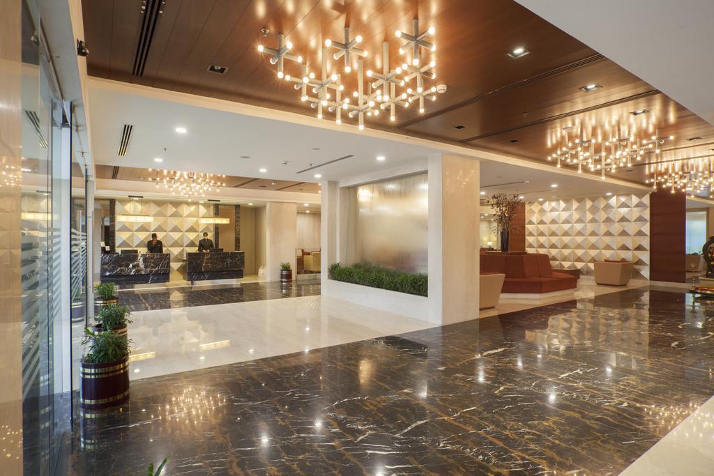 Dolphin Hotel Visakhapatnam Bagian luar foto