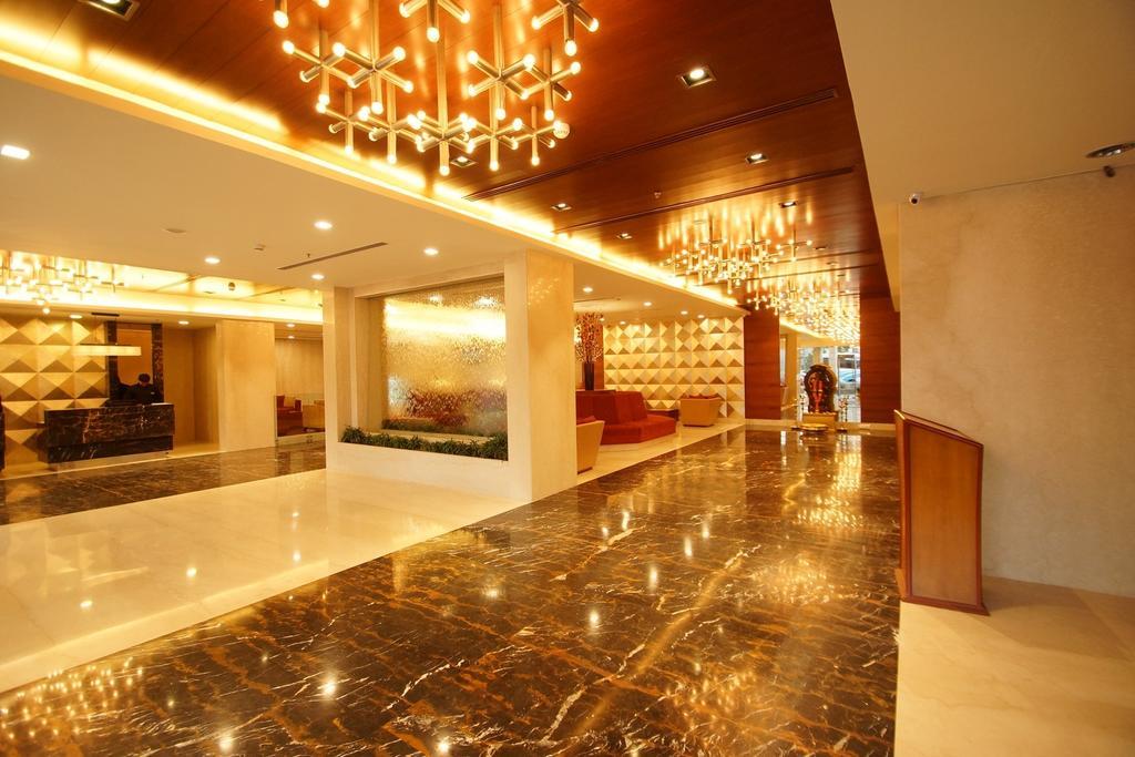 Dolphin Hotel Visakhapatnam Bagian luar foto