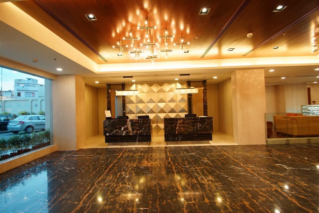 Dolphin Hotel Visakhapatnam Bagian luar foto