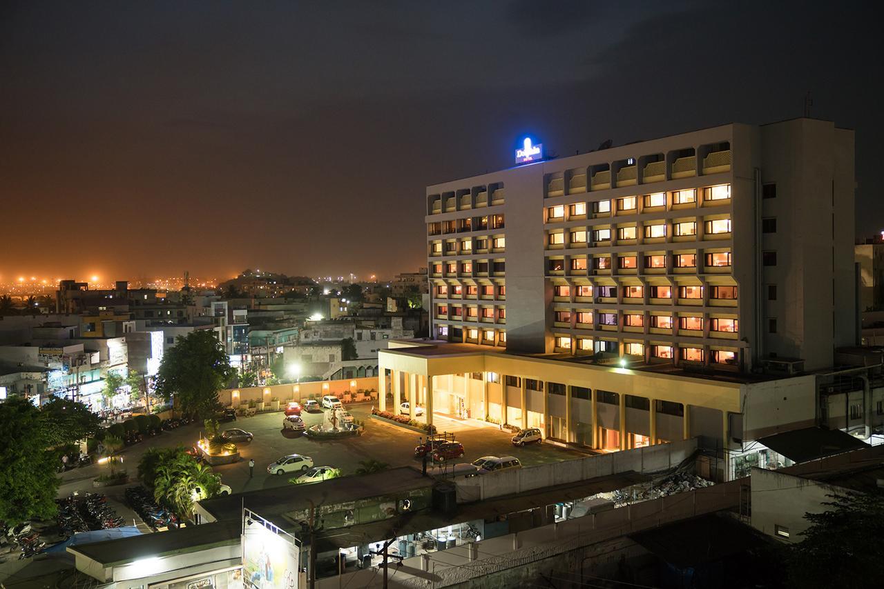 Dolphin Hotel Visakhapatnam Bagian luar foto